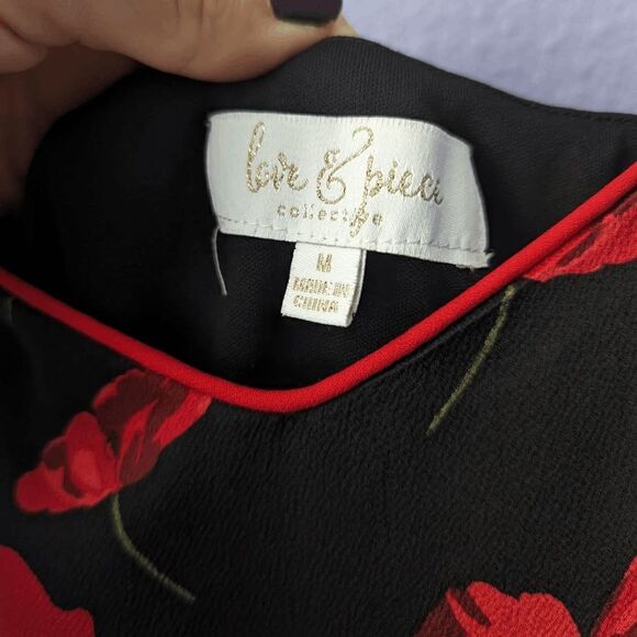 Women's Love & Piece Collective Jumpsuit Black Red Floral Print Medium Pockets - Picture 5 of 9